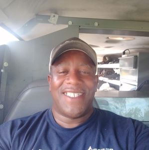 Meet your Posher, Gerald